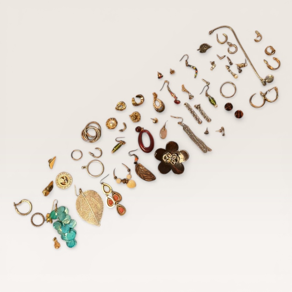Vintage Costume Jewelry Earring Singles Lot 59 Pc Mixed Craft Repair
